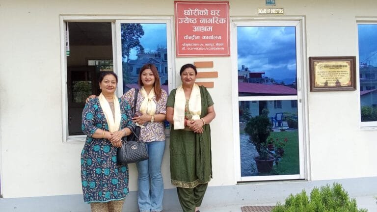 छोरीको घर ज्येष्ठ नागरिक आश्रममा नगद र खाद्यान्न सहयोग—